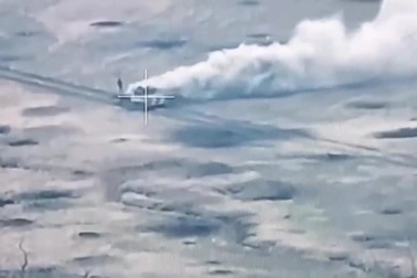 Đoàn xe tăng thiết giáp Nga bị Ukraine phá hủy gần Avdiivka