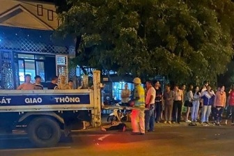 Nam thanh niên "thông chốt" nồng độ cồn, tông cán bộ công an bị thương
