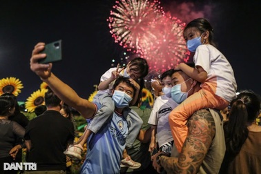 TPHCM bắn pháo hoa ở hai điểm mừng lễ 2/9