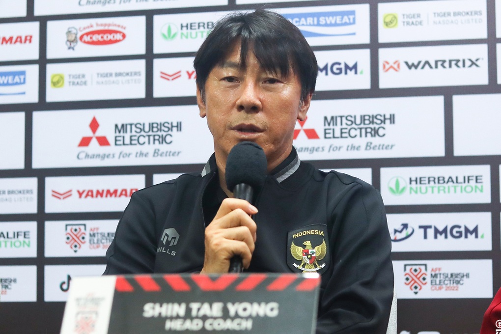 Đội tuyển Việt Nam hòa không bàn thắng trên sân Indonesia - 6 Đội tuyển Việt Nam hòa không bàn thắng trên sân Indonesia - 6