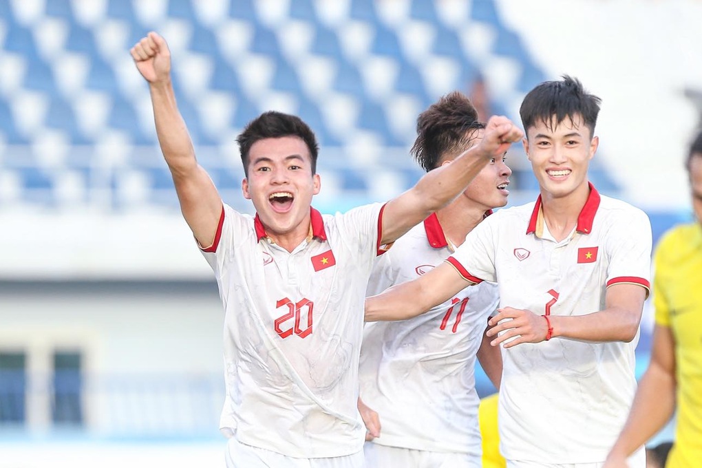 HLV Hoàng Anh Tuấn: U23 Việt Nam đã nghiên cứu kỹ Malaysia - 2 HLV Hoàng Anh Tuấn: U23 Việt Nam đã nghiên cứu kỹ Malaysia - 2