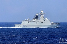 Từ đảo nhân tạo, Trung Quốc sẽ leo thang quân sự nguy hiểm trên Biển Đông?