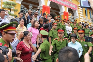 Vụ án Huyền Như: Nhiều bị cáo, nguyên đơn dân sự kháng cáo