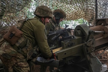 Tấn công Kursk để đẩy Nga khỏi "chảo lửa" Donbass: Nước cờ sai của Ukraine?