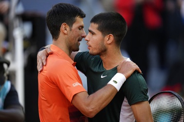 Đánh bại Nadal và Djokovic, Carlos Alcaraz tạo nên thành tích ấn tượng