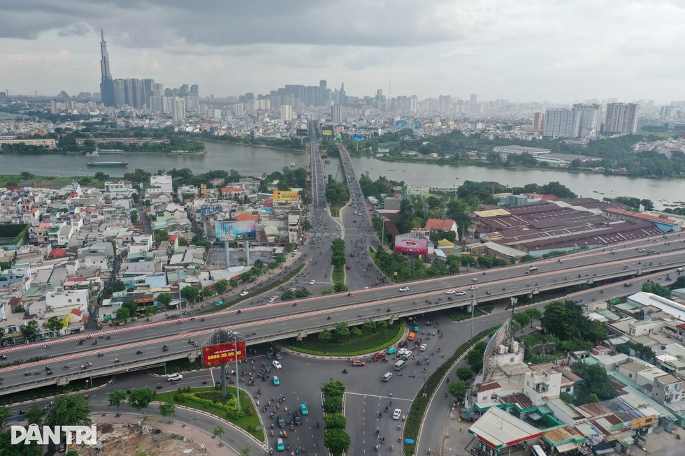 Được trao quyền lớn, TPHCM tái cơ cấu để vượt bẫy thu nhập trung bình - 4