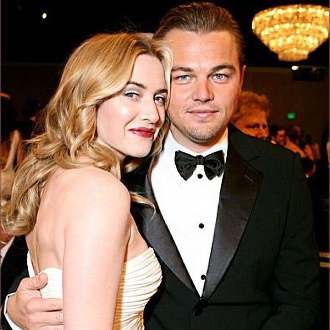Kate Winslet khóc không nín được khi gặp lại Leonardo DiCaprio - 13 Kate Winslet khóc không nín được khi gặp lại Leonardo DiCaprio - 13