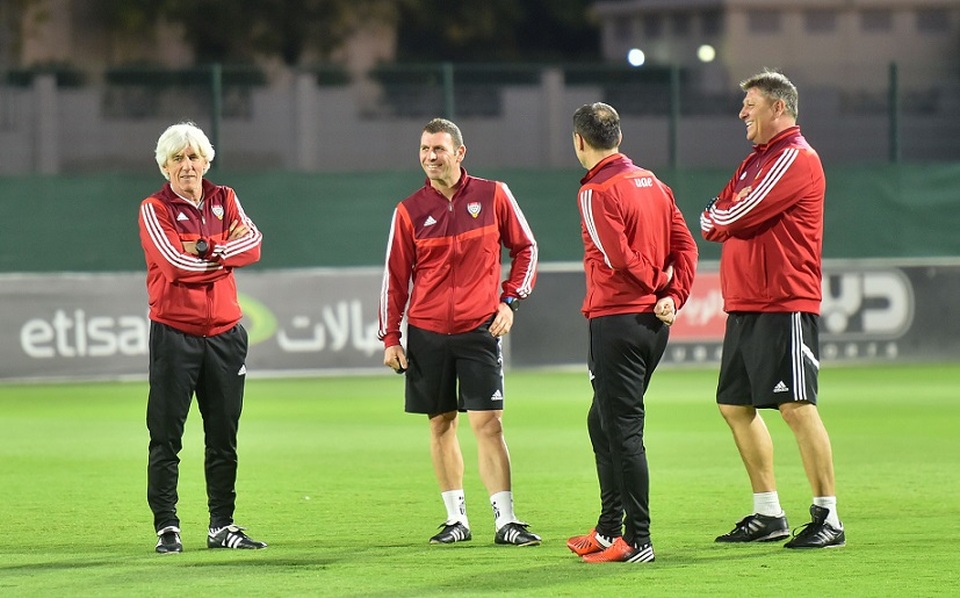 Chưa cầm quân, HLV Jovanovic đã bị UAE sa thải - 1 Chưa cầm quân, HLV Jovanovic đã bị UAE sa thải - 1