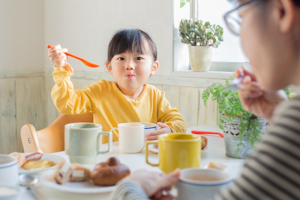 Đừng để con nhẹ cân vì táo bón - 2 Đừng để con nhẹ cân vì táo bón - 2
