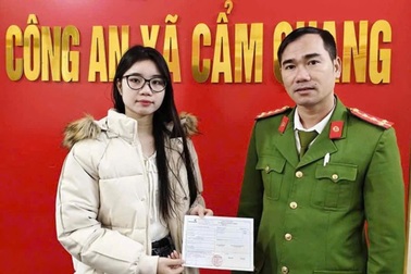 Cô gái trả lại hơn 220 triệu đồng cho người chuyển khoản nhầm