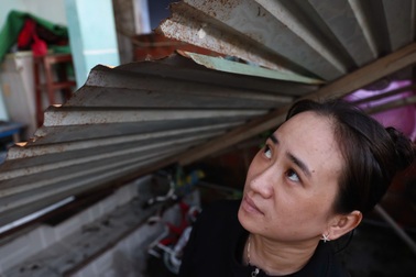 Đêm kinh hoàng của người dân miền Trung trong bão Kalmaegi