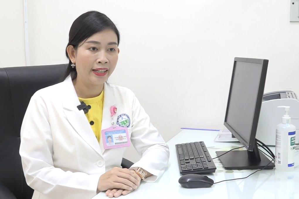 TPHCM: Cô gái 26 tuổi vỡ ngực sau khi tiêm filler tăng size ở khách sạn - 4 TPHCM: Cô gái 26 tuổi vỡ ngực sau khi tiêm filler tăng size ở khách sạn - 4