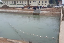 Trắng đêm giăng lưới tìm bé trai 9 tuổi rơi xuống sông