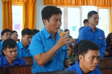 Tiến sĩ lương không đủ sống, du học sinh chỉ là nhân viên hợp đồng