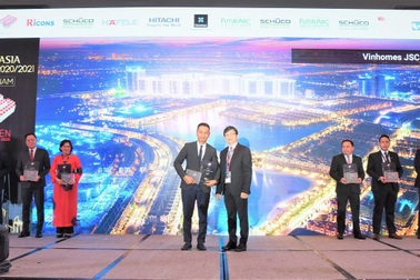 Vinhomes nhận danh hiệu Top 10 chủ đầu tư bất động sản hàng đầu Việt Nam