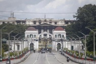 Nepal dỡ lệnh giới nghiêm sau khi có thủ tướng lâm thời