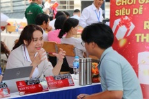 Những ngành nghề tăng tốc tuyển dụng cuối năm, lương chạm mốc 20 triệu đồng