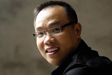 Sau phát ngôn “sốc” của NTK Việt Hùng: Vì sao các Hoa hậu im lặng?