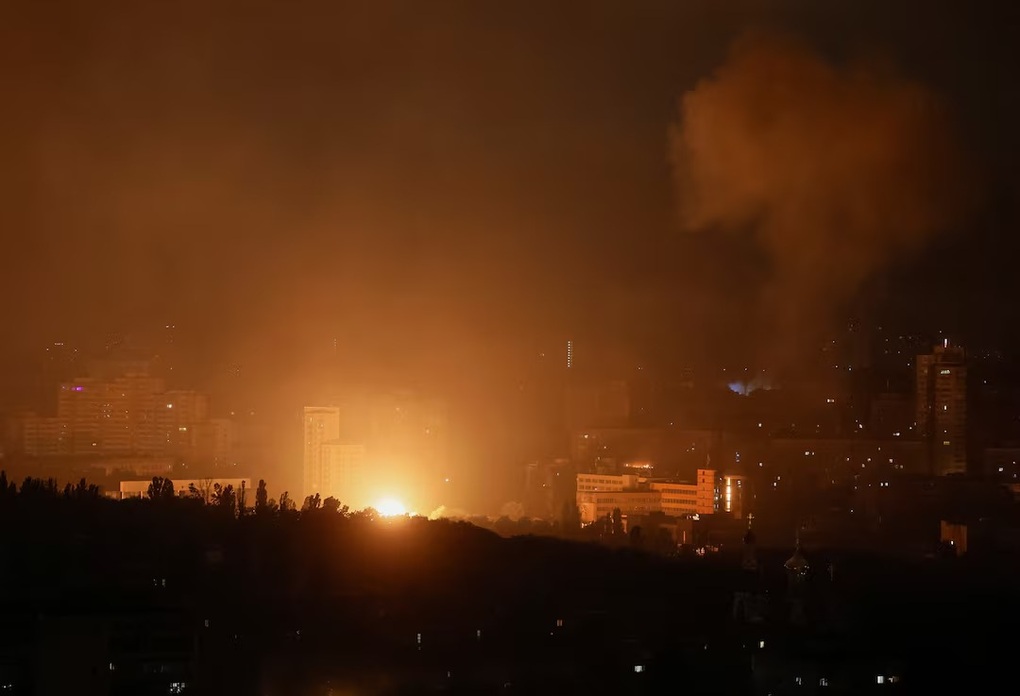 Nga ồ ạt tấn công Kiev, tuyên bố kiểm soát thành trì miền Đông Ukraine - 1 Nga ồ ạt tấn công Kiev, tuyên bố kiểm soát thành trì miền Đông Ukraine - 1