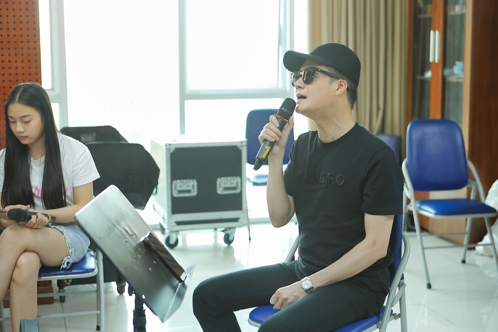 Thu Phương say sưa Tạ Tình của mùa Thu Hà Nội - 3 Thu Phương say sưa Tạ Tình của mùa Thu Hà Nội - 3