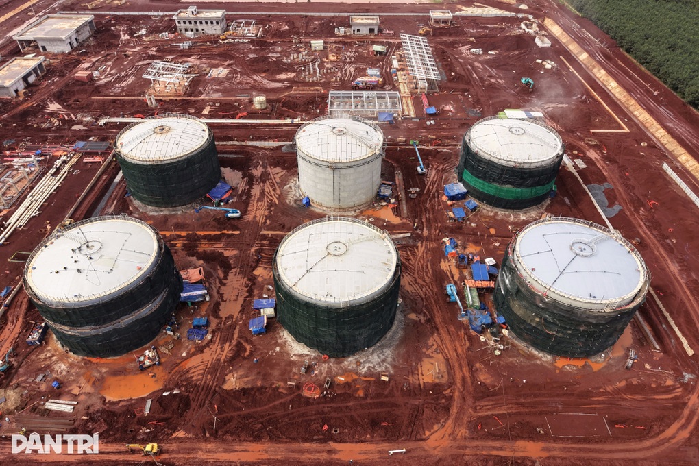 Tăng tốc thi công 6 bồn chứa nhiên liệu 6.000m3/bồn tại sân bay Long Thành - 1