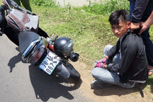 Chiếm đoạt nhầm xe hỏng, thanh niên ném xuống mương rồi cướp chiếc khác