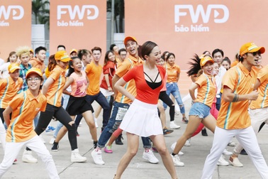 Màn "chào sân" ngạc nhiên của nhãn hàng bảo hiểm