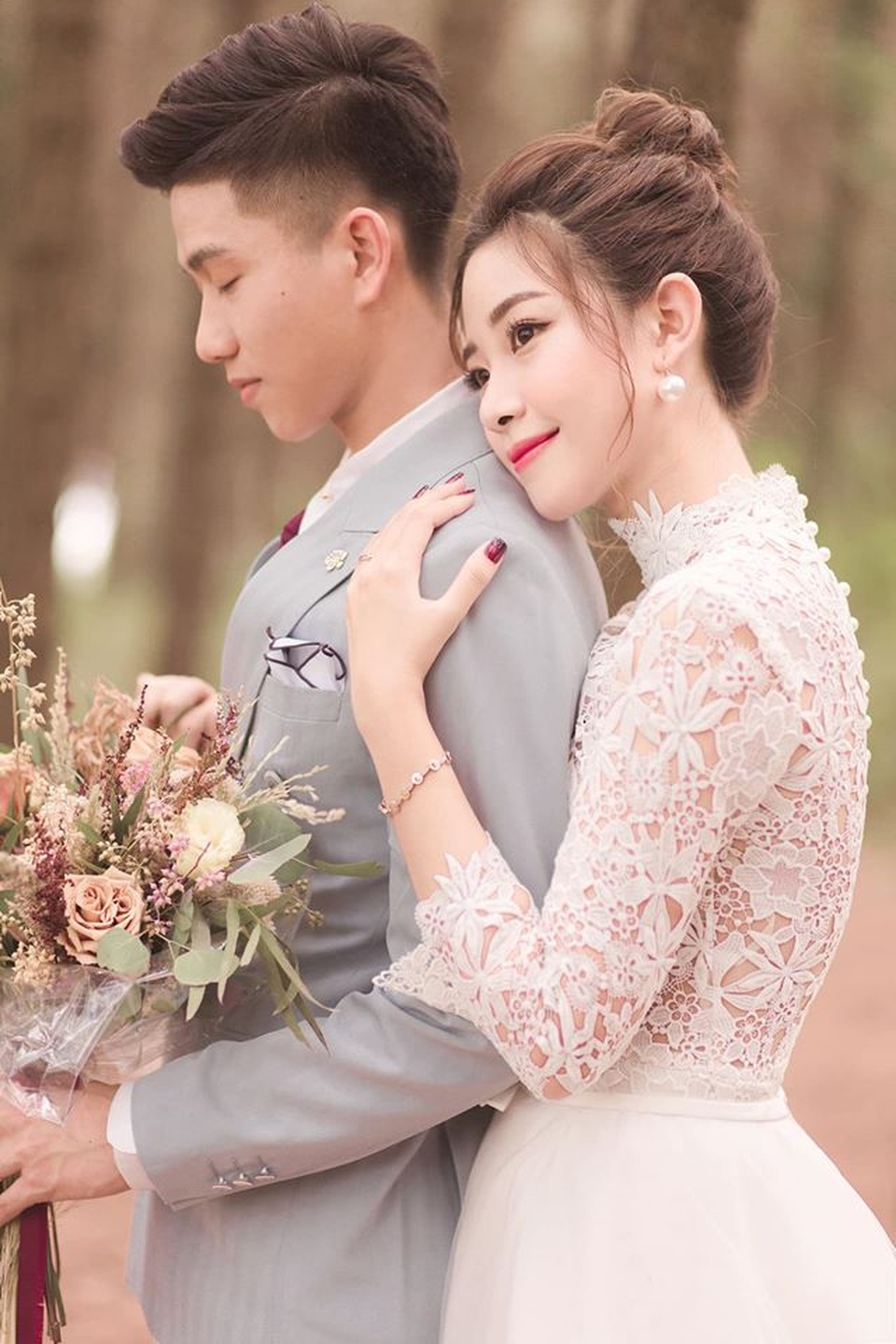 Ngắm bộ ảnh cưới tình bể bình của cầu thủ Phan Văn Đức và hot girl Nghệ An - 3 Ngắm bộ ảnh cưới tình bể bình của cầu thủ Phan Văn Đức và hot girl Nghệ An - 3