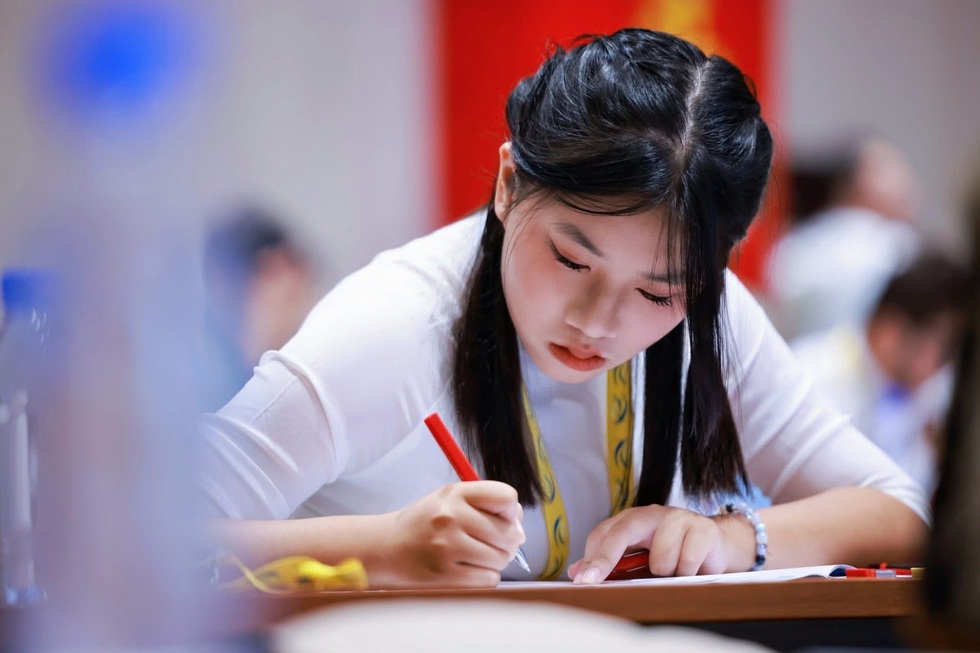 Nữ sinh chuyên ngữ đạt kỳ tích cuộc thi tiếng Trung lớn nhất thế giới - 7 Nữ sinh chuyên ngữ đạt kỳ tích cuộc thi tiếng Trung lớn nhất thế giới - 7