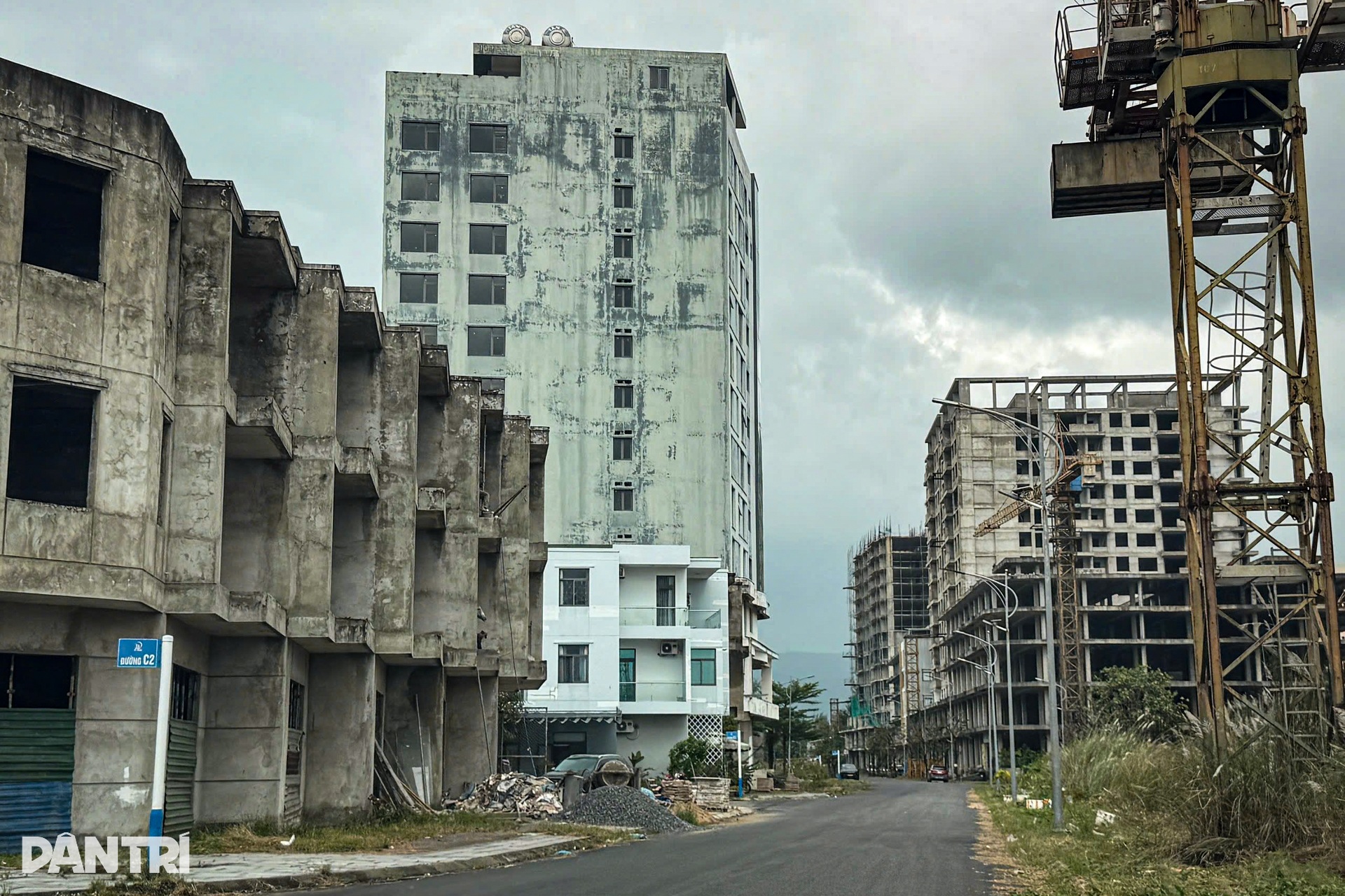 Vẻ hoang tàn bên trong siêu dự án lấn biển liên quan đến Vũ Nhôm - 3