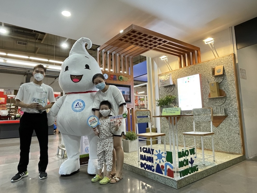 Tái khởi động thu gom vỏ hộp giấy tại Mega Market - 1 Tái khởi động thu gom vỏ hộp giấy tại Mega Market - 1