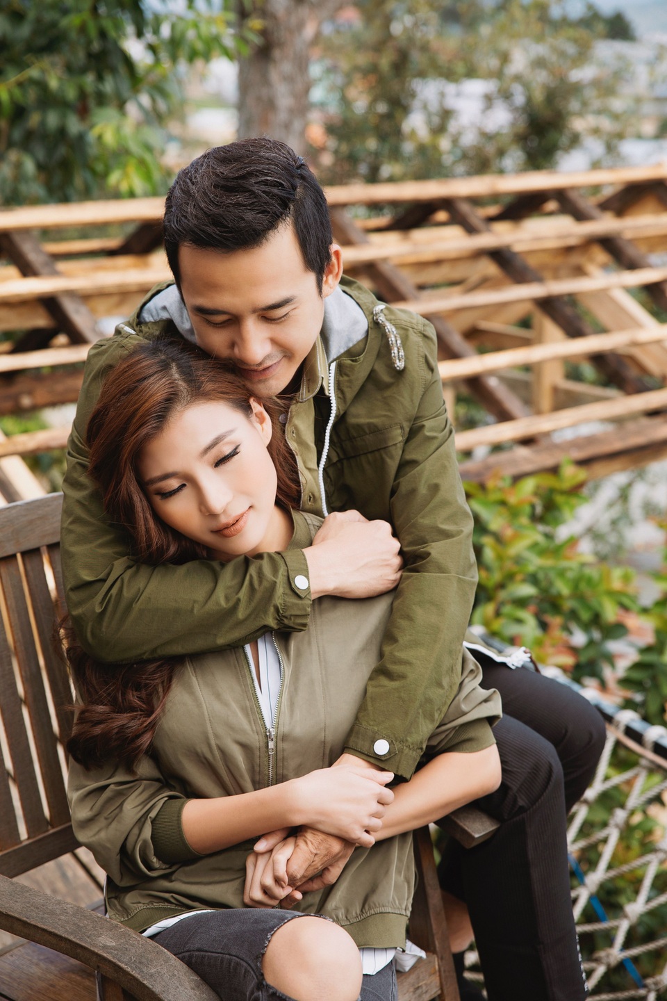Vì Covid-19, Thế Thành - Thuý Diễm không thể ở bên nhau 4 năm ngày cưới - 1 Vì Covid-19, Thế Thành - Thuý Diễm không thể ở bên nhau 4 năm ngày cưới - 1