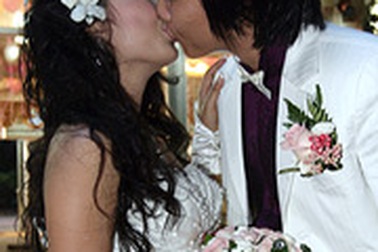 Đám cưới lãng mạn của ca sĩ Phương Anh