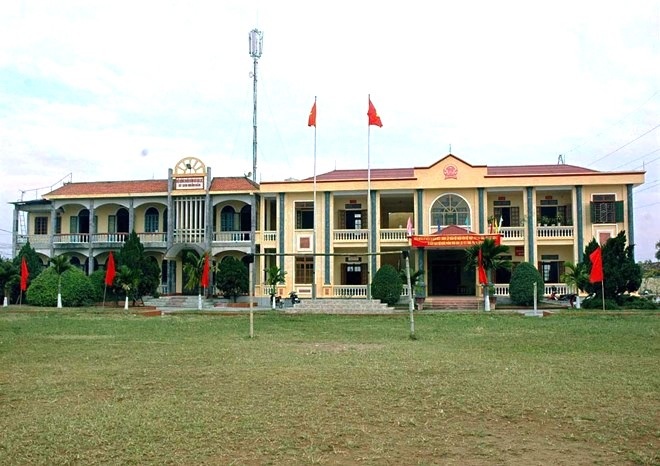 trụ sở UB xã Vũ Lạc.jpg trụ sở UB xã Vũ Lạc.jpg