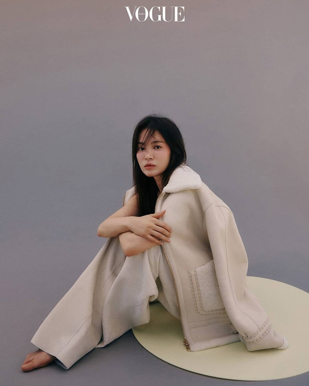 Gái độc thân Song Hye Kyo khoe thần thái đỉnh cao, dáng vóc hoàn hảo - 3 Gái độc thân Song Hye Kyo khoe thần thái đỉnh cao, dáng vóc hoàn hảo - 3