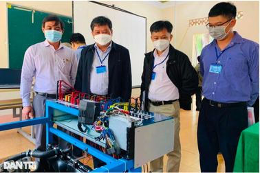 Chấm điểm đánh giá giáo viên trường nghề theo 5 mức