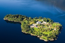 Rao bán cả hòn đảo đẹp như mơ với giá 3,25 triệu USD ở Na Uy