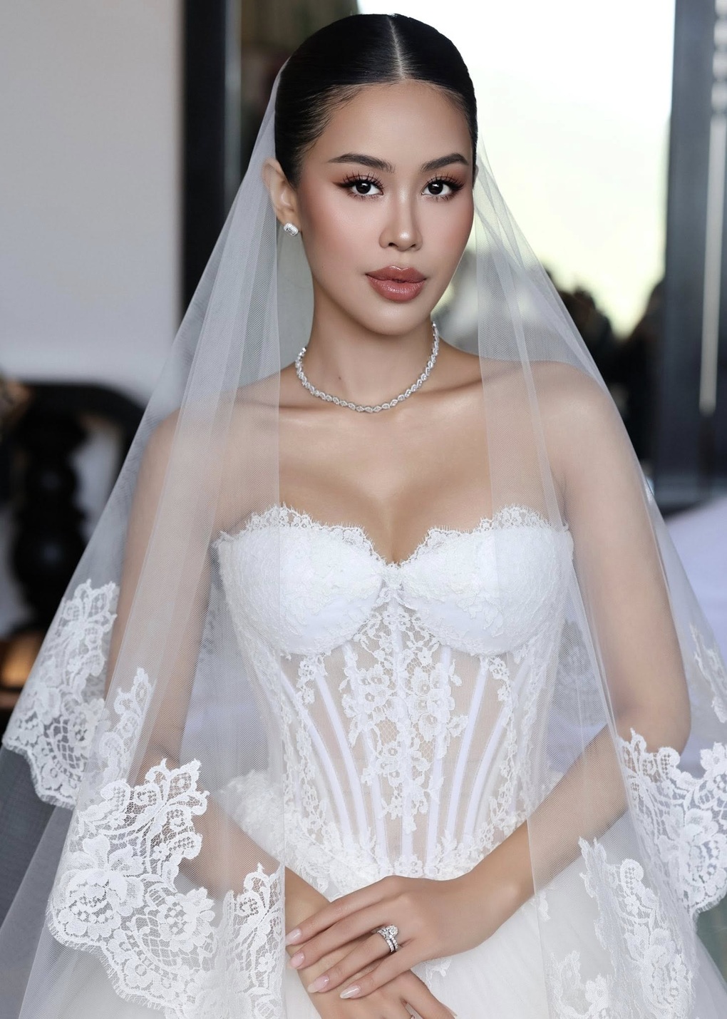 Con gái tỷ phú Johnathan Hạnh Nguyễn ghi điểm vì sự chu đáo với mẹ chồng - 2 Con gái tỷ phú Johnathan Hạnh Nguyễn ghi điểm vì sự chu đáo với mẹ chồng - 2