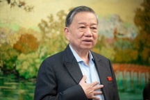 Tổng Bí thư: Khoa học công nghệ phải đi tắt đón đầu, đừng lũi cũi đi sau!