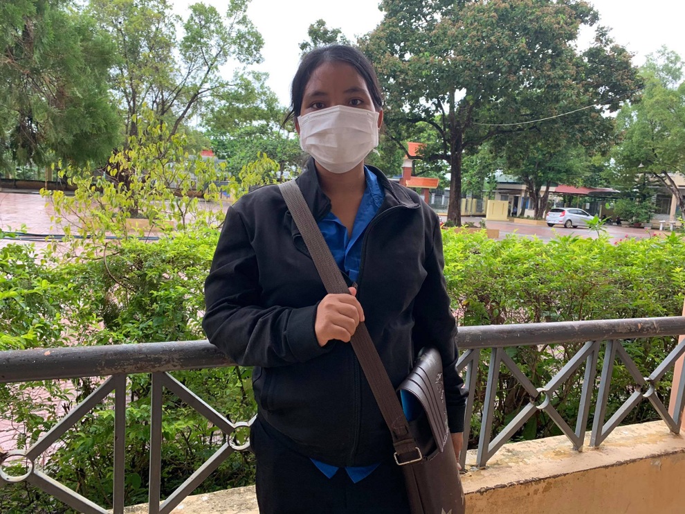 Nữ sinh MNông mang bầu 7 tháng đi thi tốt nghiệp, ước mơ trở thành cô giáo - 1 Nữ sinh MNông mang bầu 7 tháng đi thi tốt nghiệp, ước mơ trở thành cô giáo - 1
