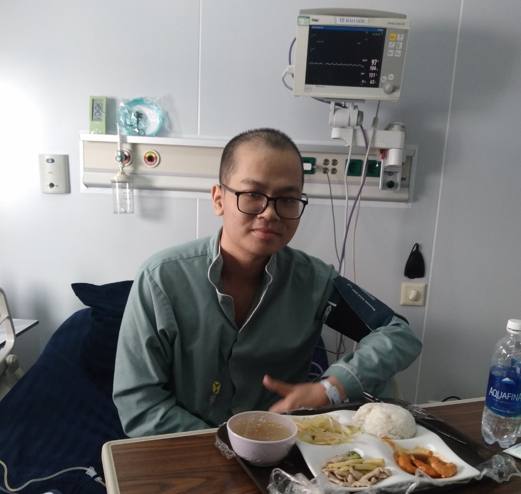 Bị ung thư lympho giai đoạn cuối, vượt cửa tử ngoạn mục nhờ ghép tế bào gốc - 1 Bị ung thư lympho giai đoạn cuối, vượt cửa tử ngoạn mục nhờ ghép tế bào gốc - 1