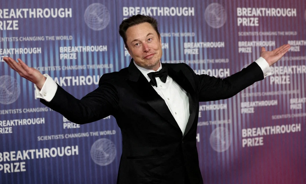 Elon Musk និងផ្លូវក្លាយជាមហាសេដ្ឋីដំបូងគេ - ១ Elon Musk và con đường trở thành tỷ phú nghìn tỷ USD đầu tiên - 1