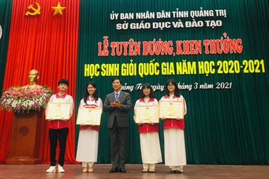 Quảng Trị:  Tuyên dương, khen thưởng các học sinh đoạt giải quốc gia