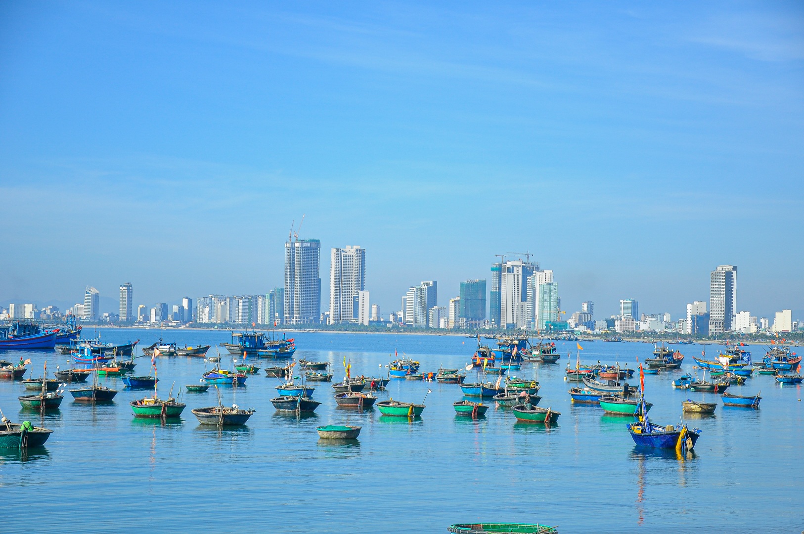 Đà Nẵng khác lạ trong những ngày cách ly xã hội - 1 Đà Nẵng khác lạ trong những ngày cách ly xã hội - 1