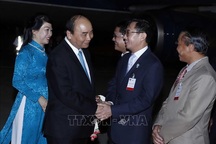 Thủ tướng đến Thái Lan, bắt đầu chuyến tham dự Hội nghị Cấp cao ASEAN lần thứ 35