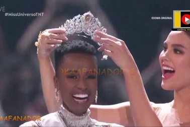 Hoa hậu Hoàn vũ 2019: Hoa hậu Nam Phi - Zozibini Tunzi