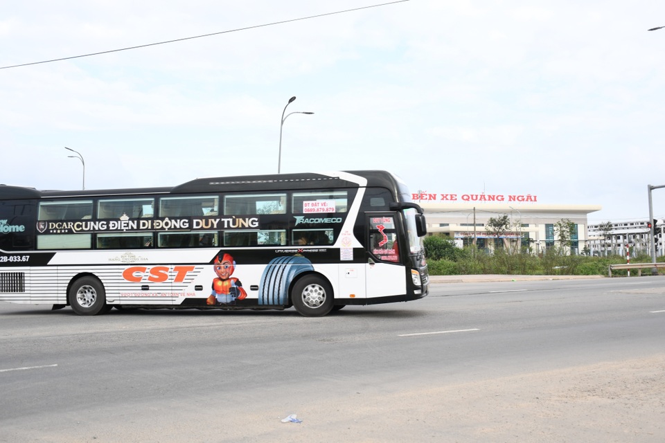 Nhà xe đau đầu vì khách ồ ạt trả vé - 1 Nhà xe đau đầu vì khách ồ ạt trả vé - 1