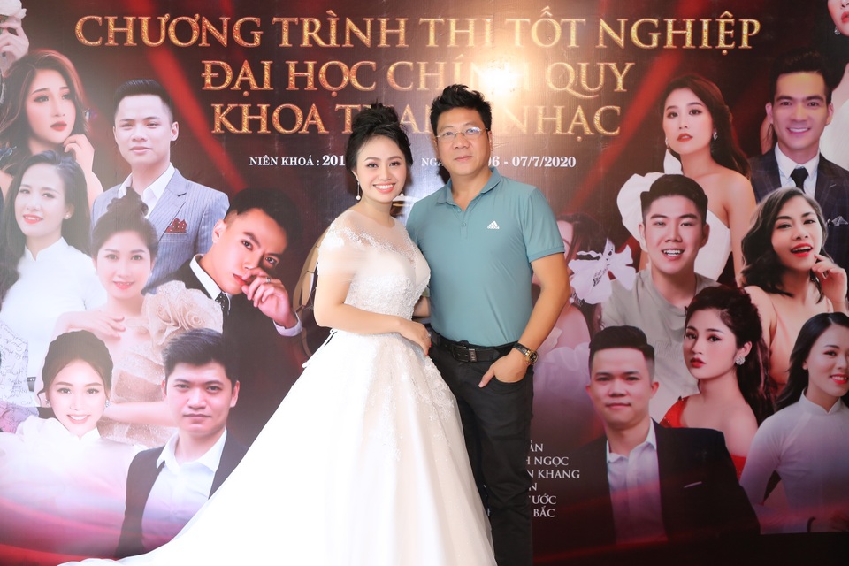 Sao mai Lương Hải Yến xuất sắc giành điểm 10 tốt nghiệp - 7 Sao mai Lương Hải Yến xuất sắc giành điểm 10 tốt nghiệp - 7