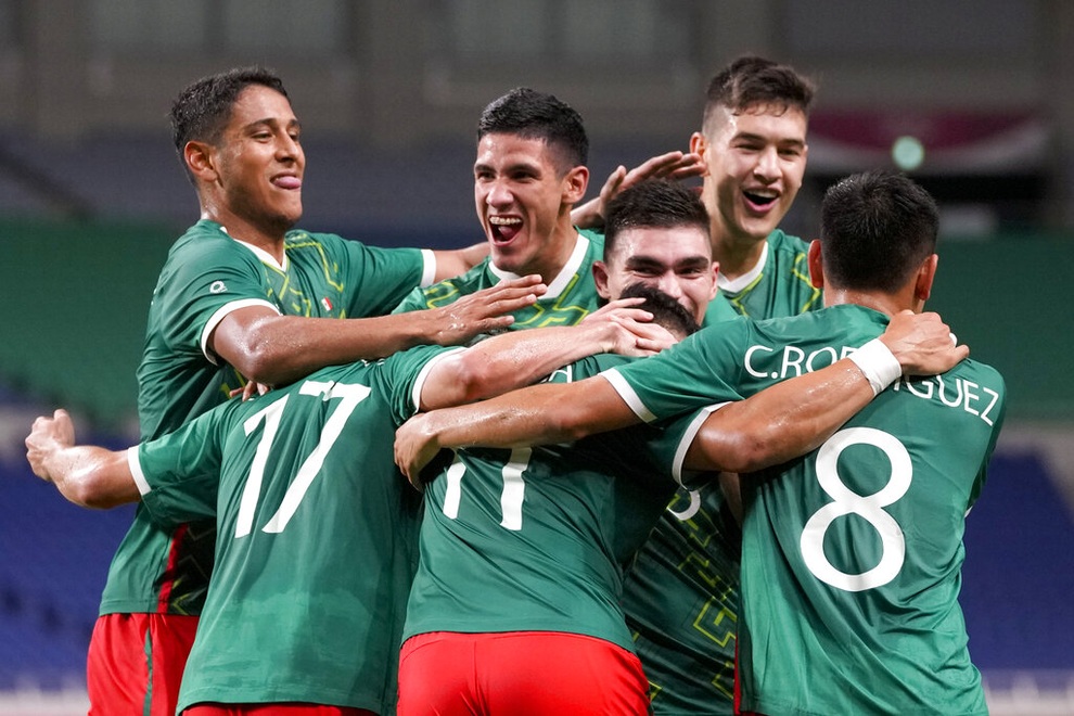 Nhật Bản ngậm ngùi nhìn Mexico giành HCĐ bóng đá nam Olympic 2020 - 1