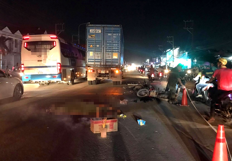 Hai vụ tai nạn nghiêm trọng, 2 người chết, 1 người bị thương - 2 Hai vụ tai nạn nghiêm trọng, 2 người chết, 1 người bị thương - 2